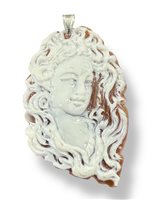 Colgante Mandile 1922 Mujer Cammei  in Plata Conchiglia 2MCICM34 - 2MCICM34